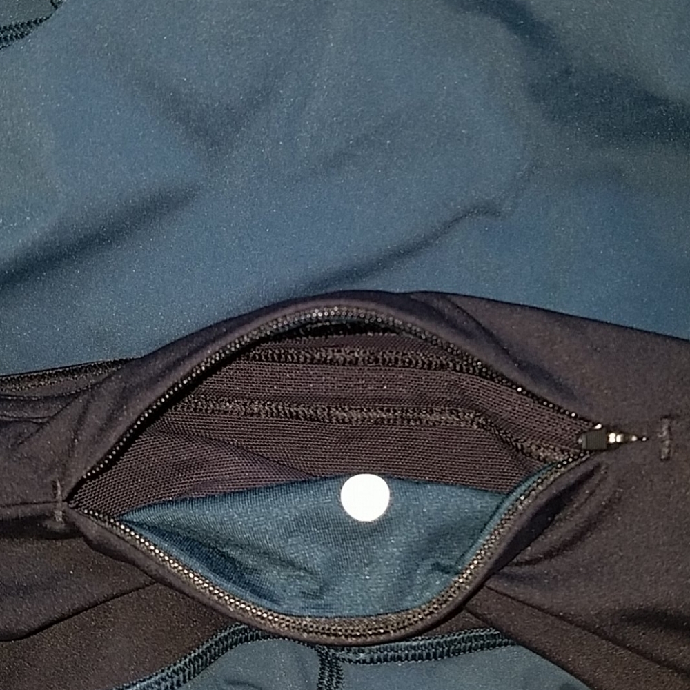 Lululemon run the day crop submarine black 8 pants - Picture 12 of 16